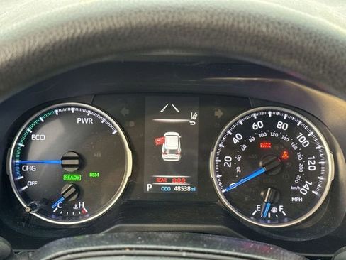 Used 2020 Toyota RAV4 XLE image 14