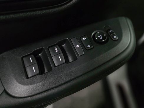 Used 2024 Honda HR-V LX image 26