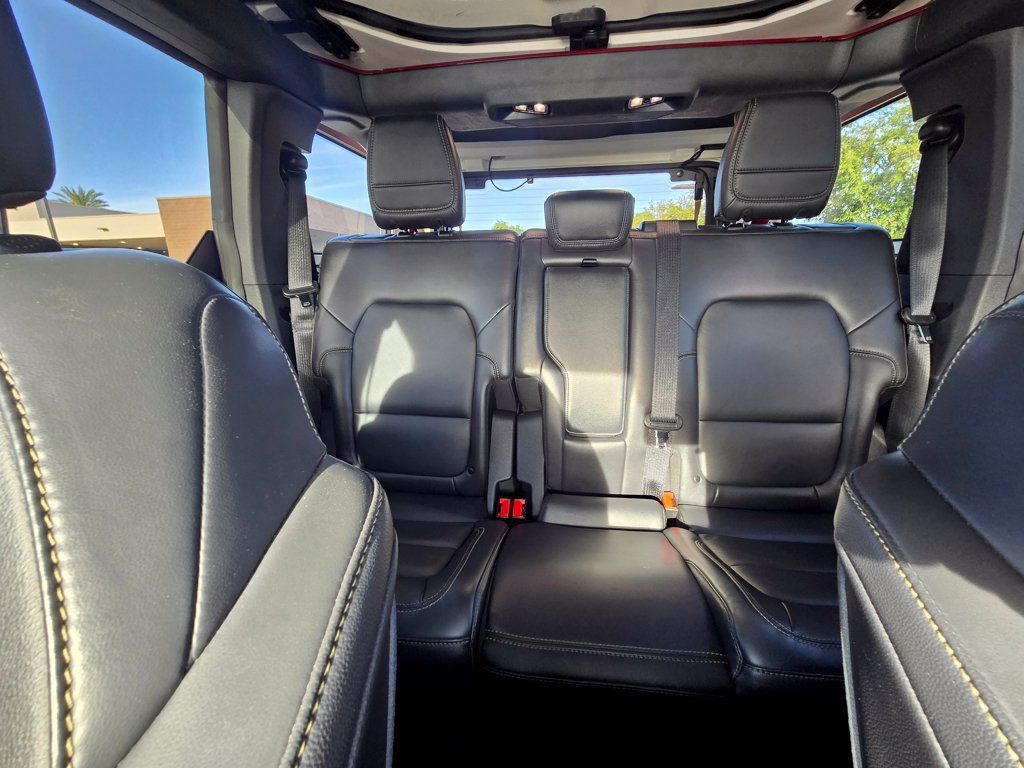 Used 2025 Ford Bronco Badlands AWD/4WD image 18