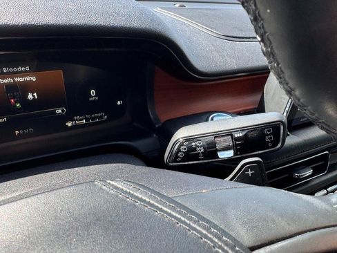 Used 2020 Lincoln Aviator Reserve w/ Equipment Group 202A image 21