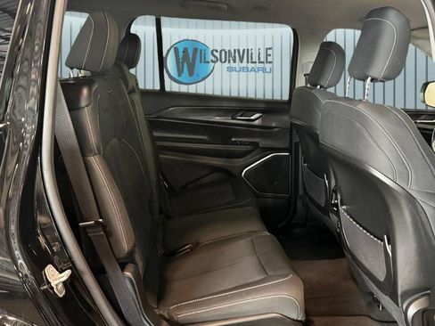 Used 2021 Jeep Grand Cherokee L Laredo w/ Luxury Tech Group I AWD/4WD image 7