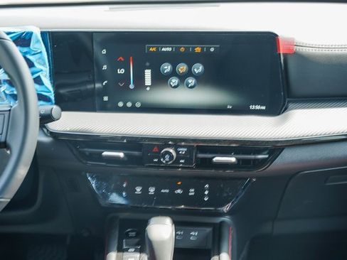 New 2026 Nissan Kicks SR image 14