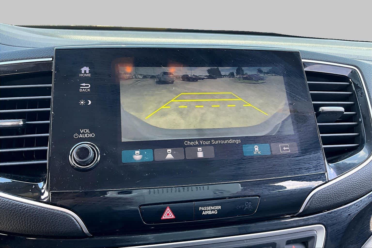 Used 2019 Honda Pilot Touring image 25