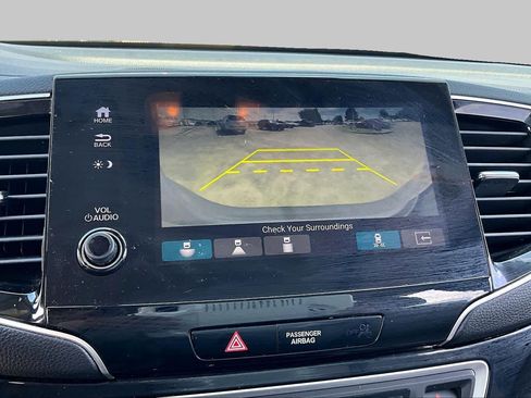 Used 2019 Honda Pilot Touring image 25