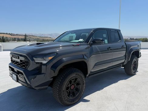 Certified 2026 Toyota Tacoma TRD Pro AWD/4WD image 6