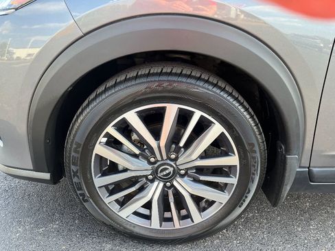 Used 2023 Nissan Kicks SV FWD image 9