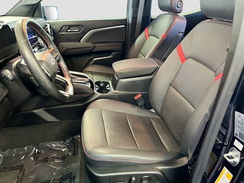 Used 2024 Chevrolet Colorado Z71 w/ Z71 Convenience Package 2 AWD/4WD image 20