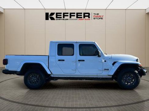 New 2026 Jeep Gladiator Sport image 6