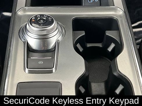 Used 2022 Ford Edge SEL w/ Convenience Package image 13