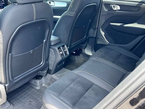 Used 2026 Volvo XC40 B5 Ultra w/ Protection Package Premier AWD/4WD image 30