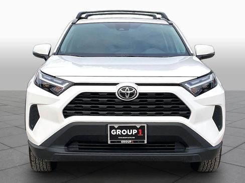 Used 2025 Toyota RAV4 XLE w/ Convenience Package AWD/4WD image 4