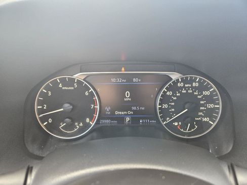 Used 2023 Nissan Altima 2.5 SV FWD image 13