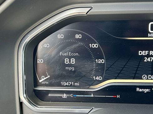 Used 2025 GMC Sierra 2500 AT4 w/ Technology Package image 12