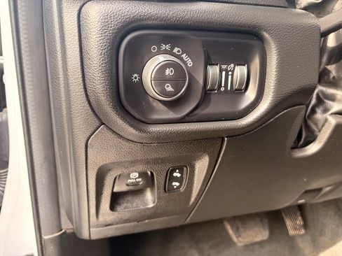 Used 2022 RAM 1500 Laramie w/ Sport Appearance Package AWD/4WD image 17
