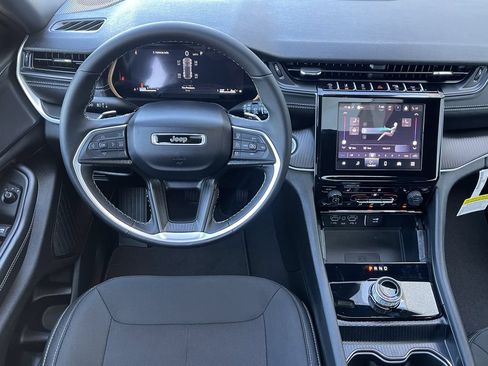 New 2026 Jeep Grand Cherokee Laredo X AWD/4WD image 24