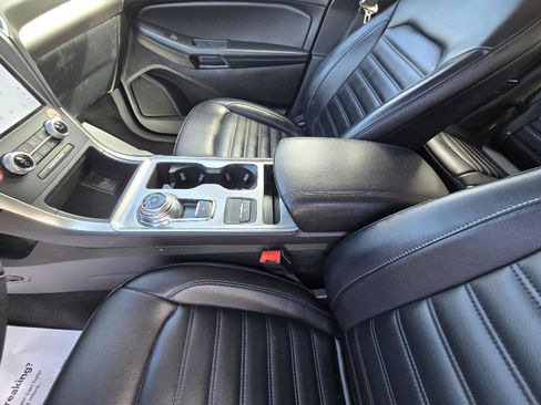 Used 2023 Ford Edge SEL AWD/4WD image 12