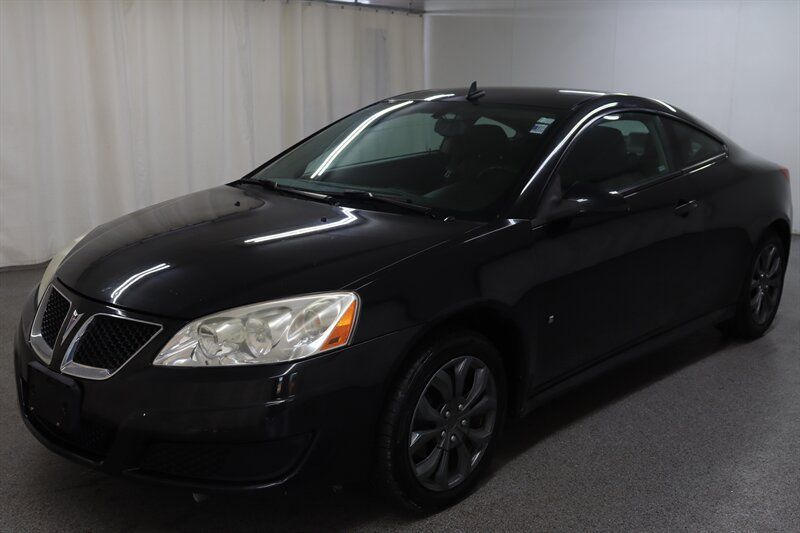 Used 2009 Pontiac G6 Coupe FWD image 3
