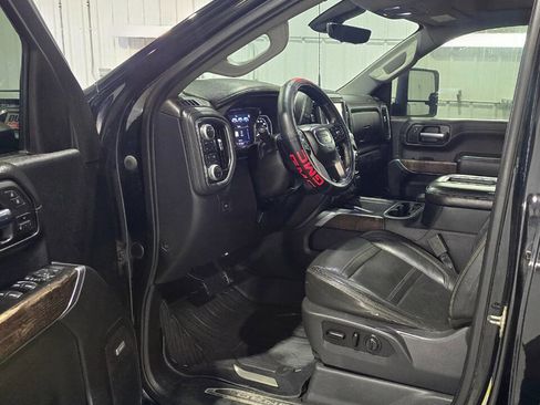 Used 2020 GMC Sierra 3500 Denali w/ Denali Ultimate Package image 7