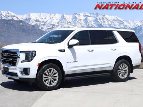 Used 2021 GMC Yukon SLT w/ SLT Premium Package AWD/4WD image 1