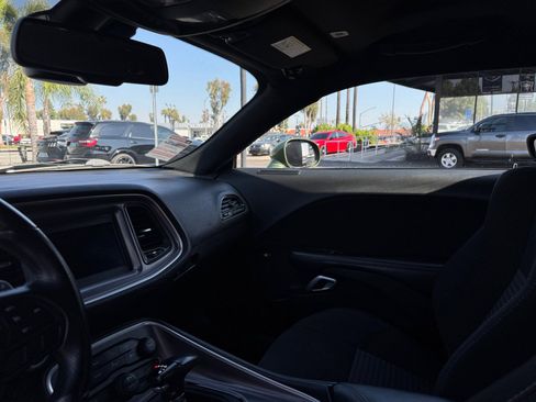 Used 2022 Dodge Challenger GT w/ Blacktop Package RWD image 18
