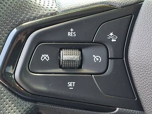 Used 2025 Chevrolet TrailBlazer LT AWD/4WD image 21