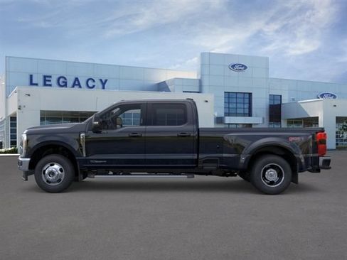 New 2026 Ford F350 Lariat AWD/4WD image 3