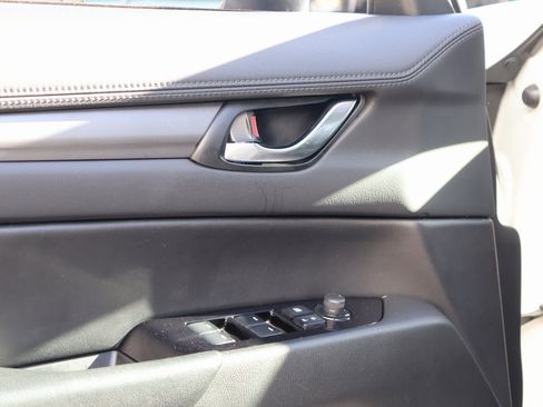 Used 2020 MAZDA CX-5 Touring image 22