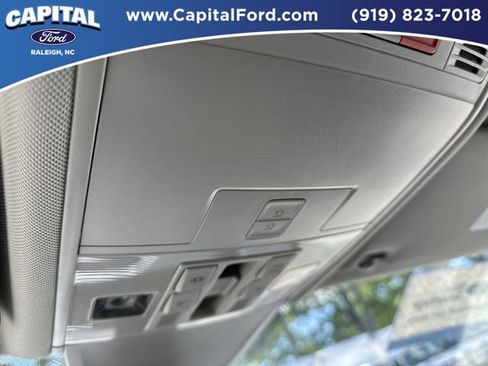 Used 2024 Volkswagen Tiguan SE FWD image 33