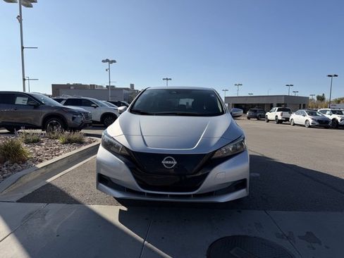 Used 2024 Nissan Leaf S image 3