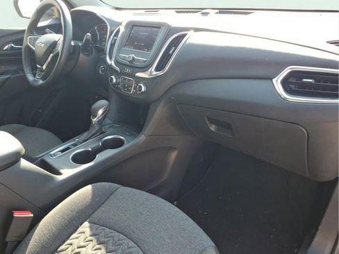 Used 2024 Chevrolet Equinox LT AWD/4WD image 22