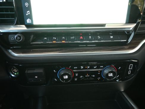 Used 2026 Chevrolet Silverado 1500 RST AWD/4WD image 26