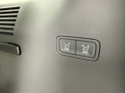 Certified 2025 Hyundai Santa Fe SEL image 13