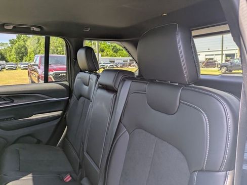 New 2026 Jeep Grand Cherokee Altitude RWD image 29