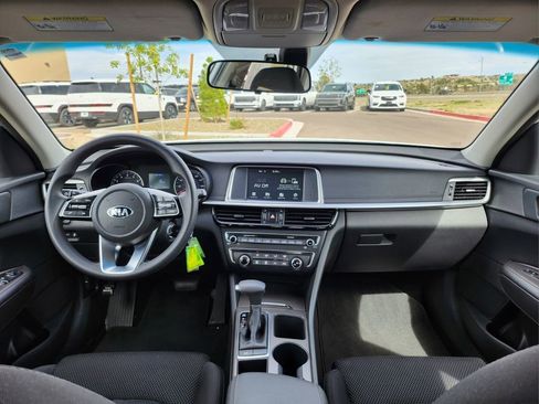 Used 2019 Kia Optima LX image 15
