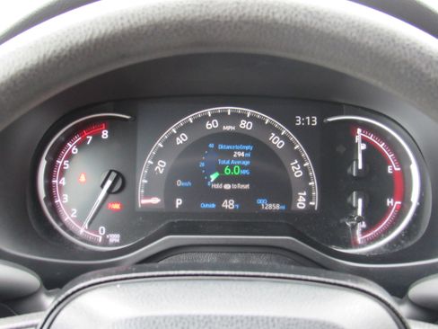 Used 2025 Toyota RAV4 LE image 18