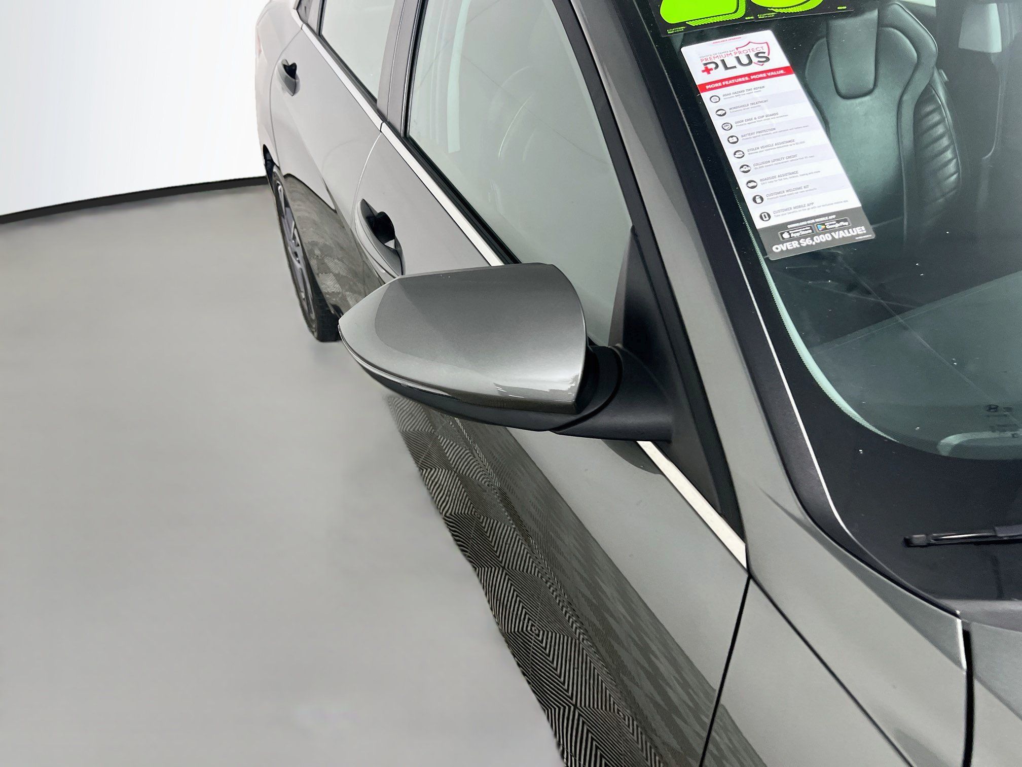 Used 2025 Hyundai Elantra Limited FWD image 13