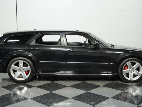 Used 2006 Dodge Magnum SRT8 w/ SRT Option Group III image 12