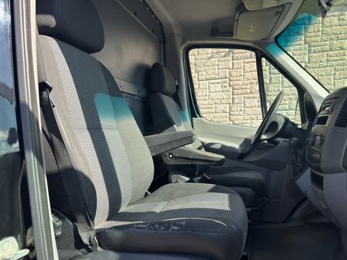 Used 2012 Mercedes-Benz Sprinter 2500 image 31