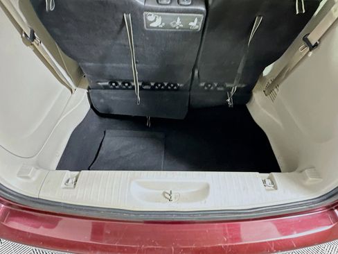 Used 2018 Chrysler Pacifica Touring-L FWD image 29