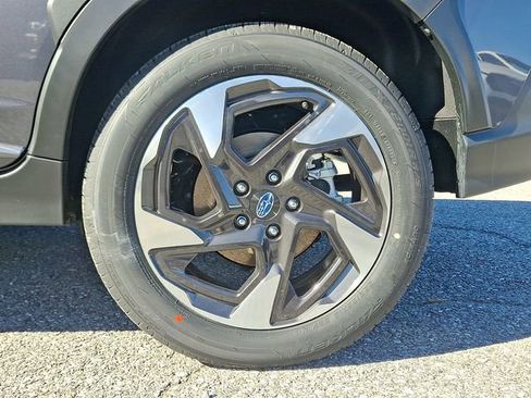 New 2025 Subaru Crosstrek 2.5i Limited w/ Crosstrek Mirror Package image 5