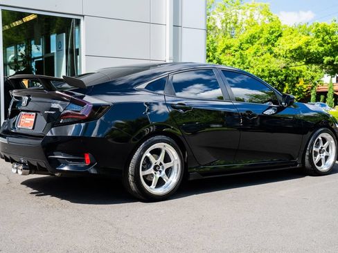 Used 2019 Honda Civic Sport image 6