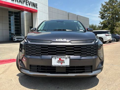 Used 2026 Kia Sportage LX FWD image 3