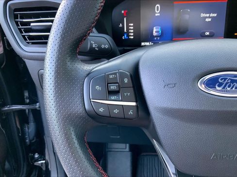 Used 2023 Ford Escape ST-Line w/ Tech Pack #1 FWD image 20
