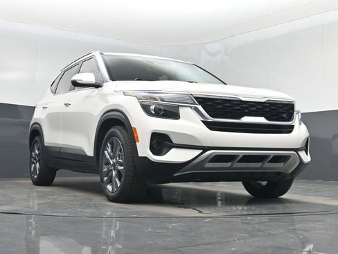 Used 2023 Kia Seltos S image 37