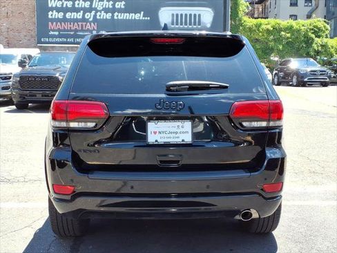 Certified 2021 Jeep Grand Cherokee Laredo X AWD/4WD image 5