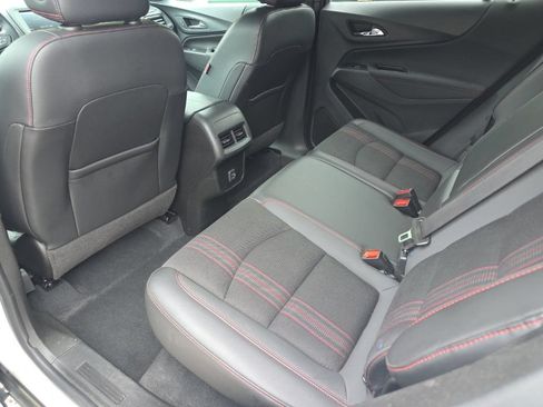 Used 2022 Chevrolet Equinox RS FWD image 14