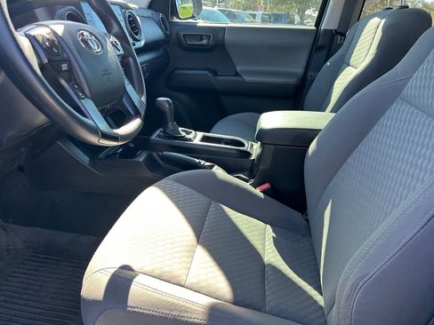 Used 2023 Toyota Tacoma SR AWD/4WD image 11