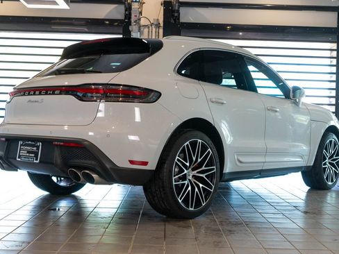 Certified 2023 Porsche Macan S AWD/4WD image 9