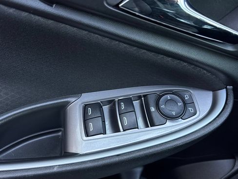 Used 2023 Chevrolet Malibu LT FWD image 11