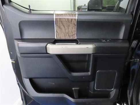 Used 2017 Ford F350 Lariat w/ Chrome Package AWD/4WD image 31